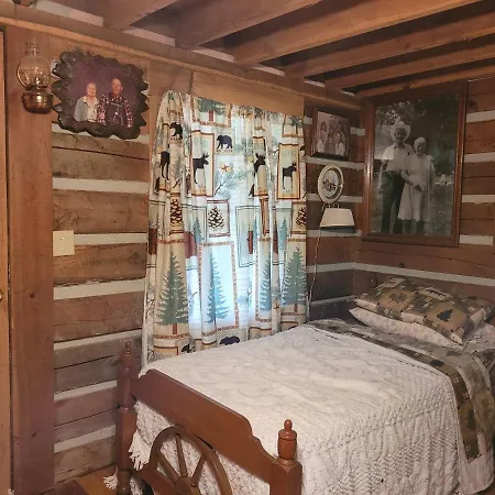 Mountain Memories Cabin Rental Booneville Exterior photo